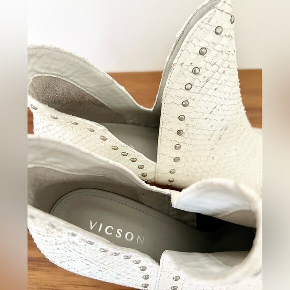 Vicson Jane Leather Silver Stud Pointed Toe Ankle Boots White Women's Size US 8 - Picture 8 of 10